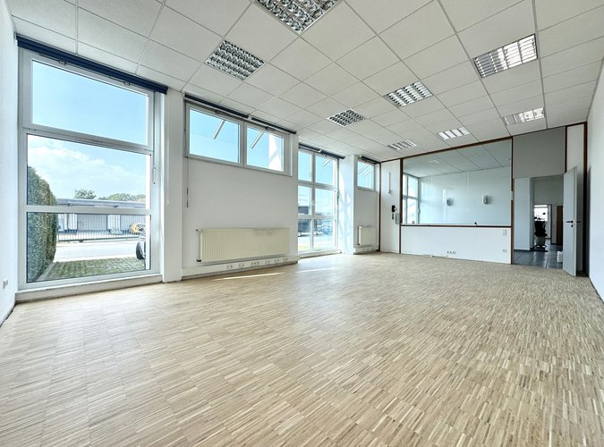 Büro 1 EG alt