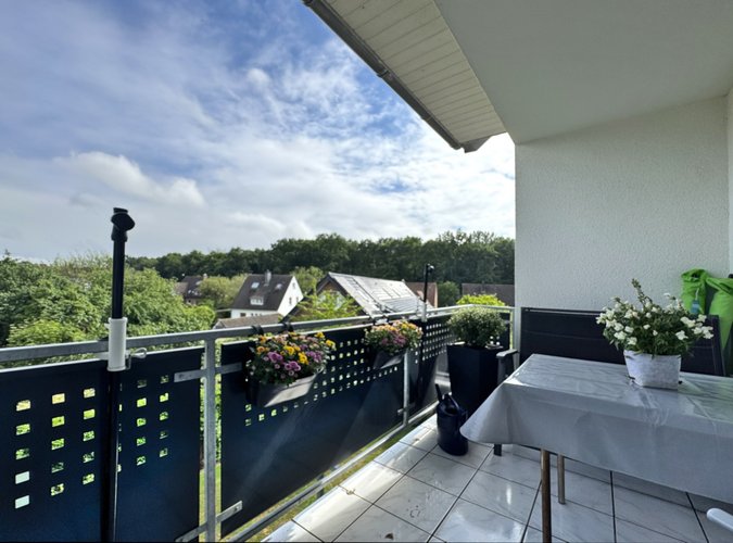Blick v Balkon, Hs 4, 2 OG re