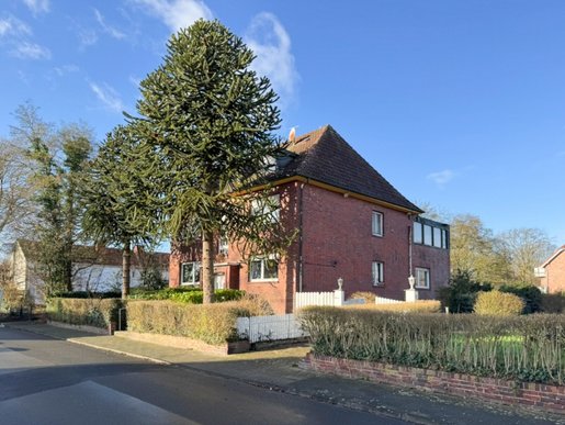 Straßenansicht Straßenansicht
