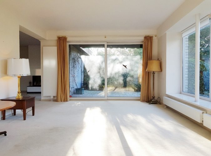 Wohnzimmer, Blick auf die Terrasse