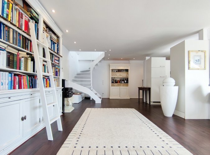 Aufgang in den Spitzboden