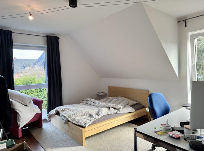 Schlafzimmer 1 von 3