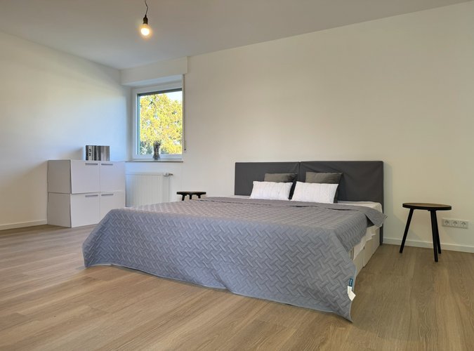 geräumiges Elternschlafzimmer
