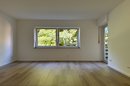 Wohnzimmer mit Balkonzugang