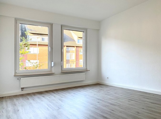 Wohnzimmer 1 OG links