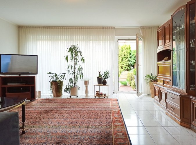 Wohnzimmer mit Terrassenzugang