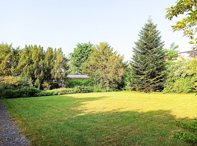 großer Garten
