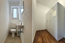 separates WC & Garderobennische