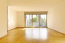 Wohnzimmer mit Blick Balkon