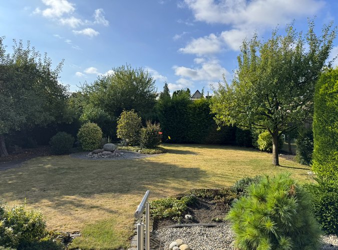 riesiger Garten