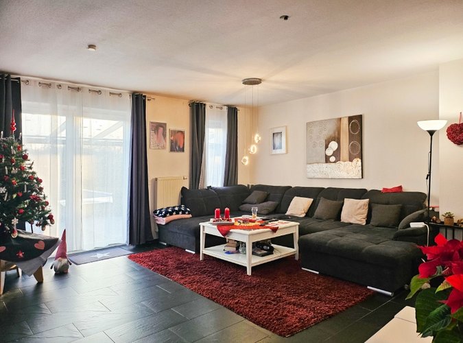 Sofaecke und Zugang zur Terrasse