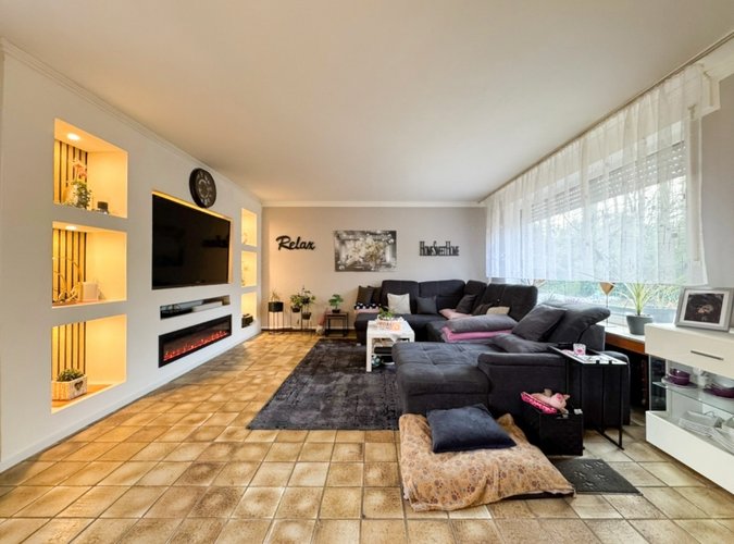 großes Wohnzimmer