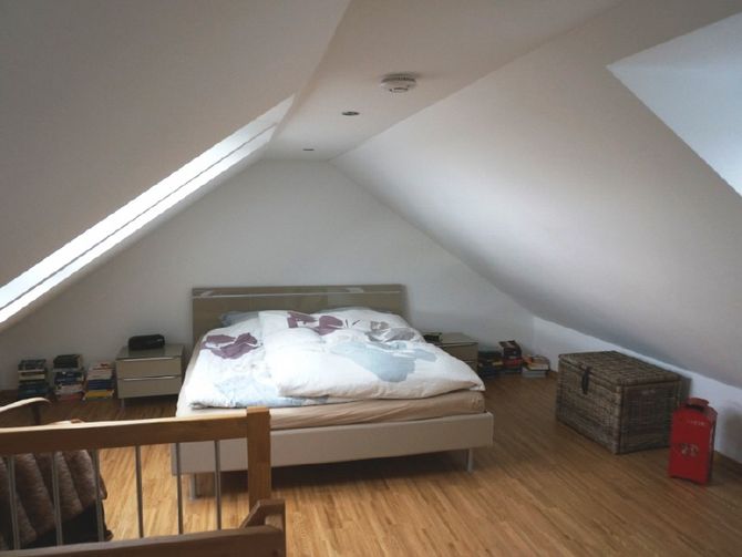 https://www.harling-immobilien.de/uploads/tx_openimmo/_processed_/b/f/csm_1244-lang6_ausgebautes_dachgeschoss_107827e974.jpg