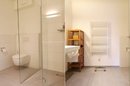 Bad mit bodentiefer Dusche