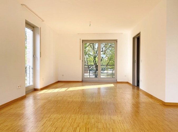 Wohnzimmer mit Blick Küche