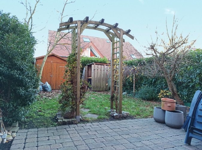 Terrasse mit Garten