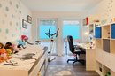 Arbeits- oder Kinderzimmer